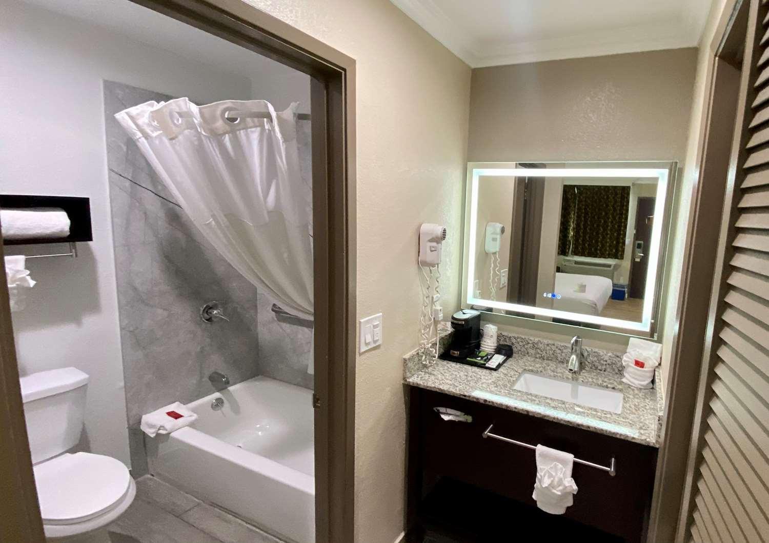 Surestay Hotel By Best Western Santa Cruz Esterno foto